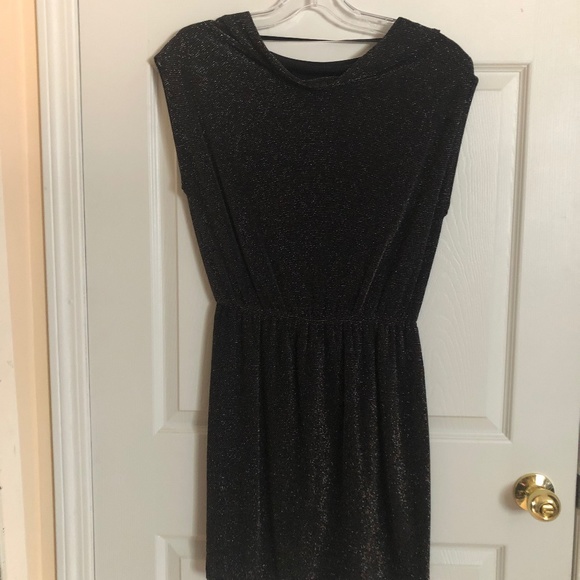 Reitmans Dresses & Skirts - Shimmery Black Dress (NWT)